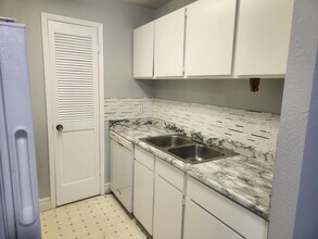5321 S 580 E in Murray, UT - Building Photo - Building Photo