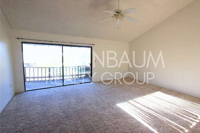 828 E Junction St in Apache Junction, AZ - Foto de edificio - Building Photo