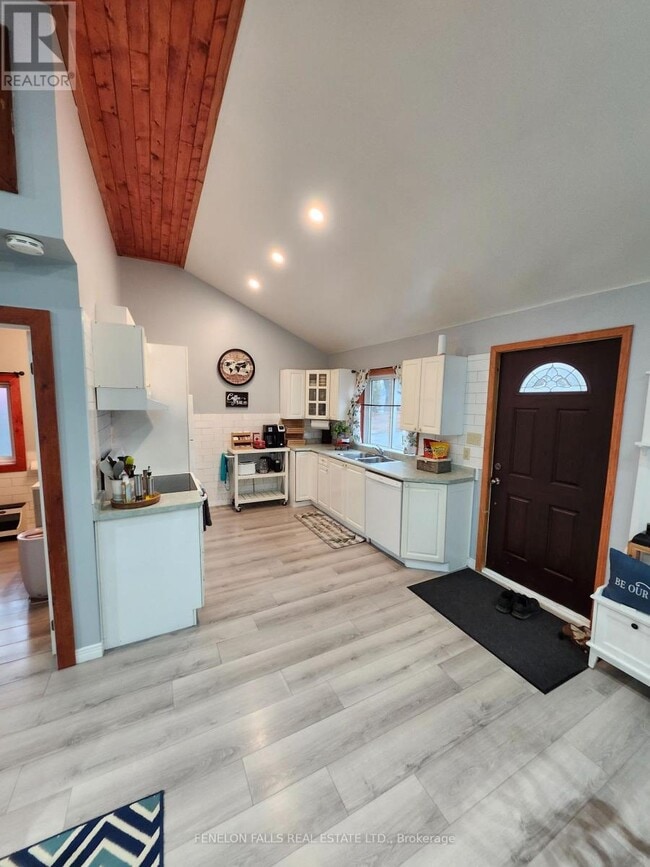 1699 County Rd 121 in Kawartha Lakes, ON - Building Photo - Building Photo