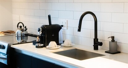 398 NE 5th St in Miami, FL - Building Photo - Building Photo