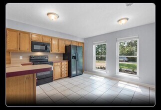 10304 Sunset Ln in Conroe, TX - Building Photo - Building Photo