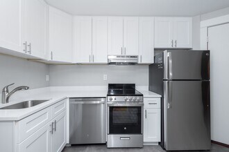 Emma Parham in Denver, CO - Building Photo - Building Photo