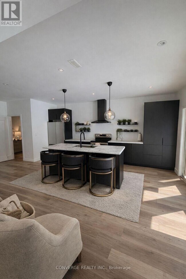 10 Sweet Cicely St in Springwater, ON - Building Photo - Building Photo
