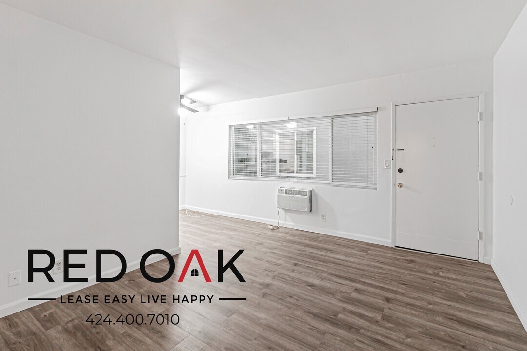 1117 Laurel Ave in West Hollywood, CA - Building Photo