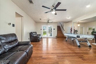 1385 Howell St in Beaumont, TX - Building Photo - Building Photo