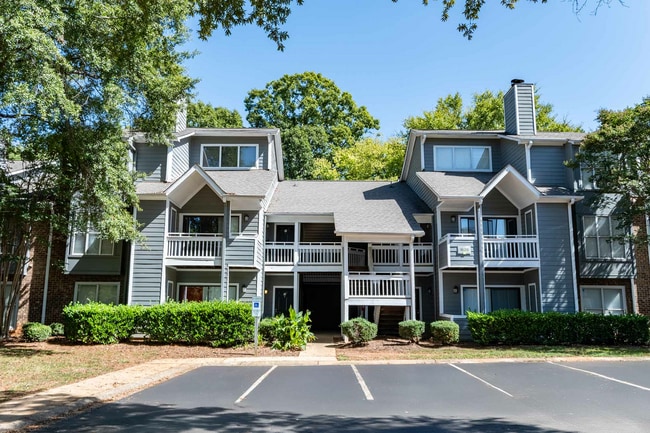 Aurea Station in Charlotte, NC - Building Photo - Building Photo