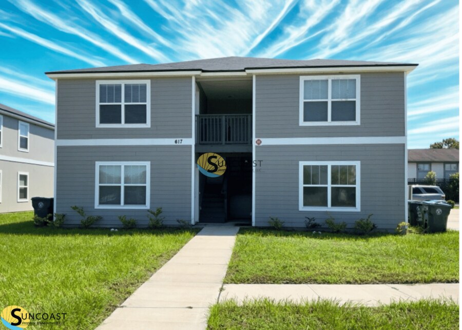 617 Century 21 Dr in Jacksonville, FL - Foto de edificio