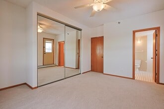 Kenwood Gables in Minneapolis, MN - Foto de edificio - Building Photo