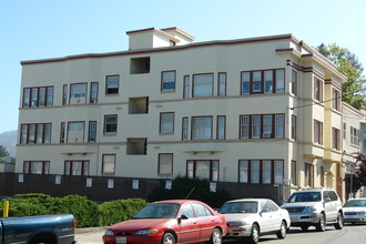 5687 Miles Ave in Oakland, CA - Building Photo - Building Photo