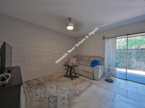 1347 E Fort Lowell Rd in Tucson, AZ - Building Photo - Building Photo