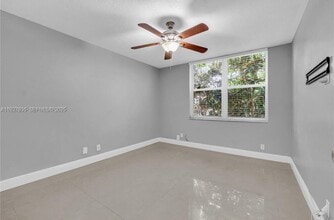 9431 Live Oak Pl in Davie, FL - Building Photo - Building Photo