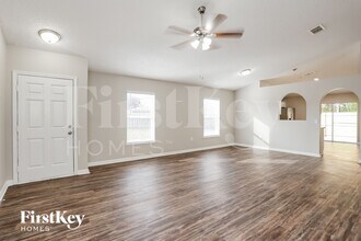 6671 Gentle Oaks Dr N in Jacksonville, FL - Building Photo - Building Photo