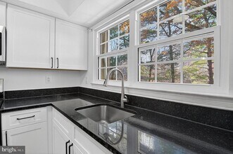 7753 Inversham Dr in Falls Church, VA - Building Photo - Building Photo