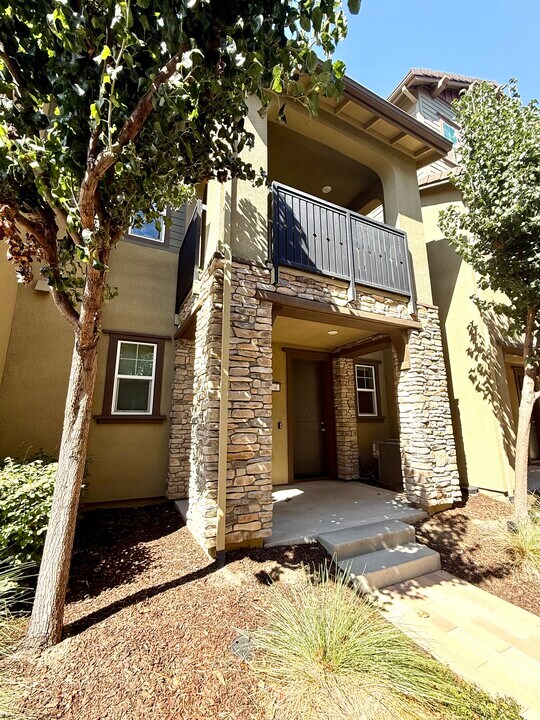 204 Plum Tree St in Livermore, CA - Building Photo