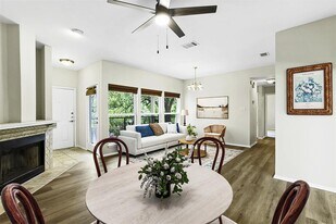 6600 Valleyside Rd in Austin, TX - Building Photo