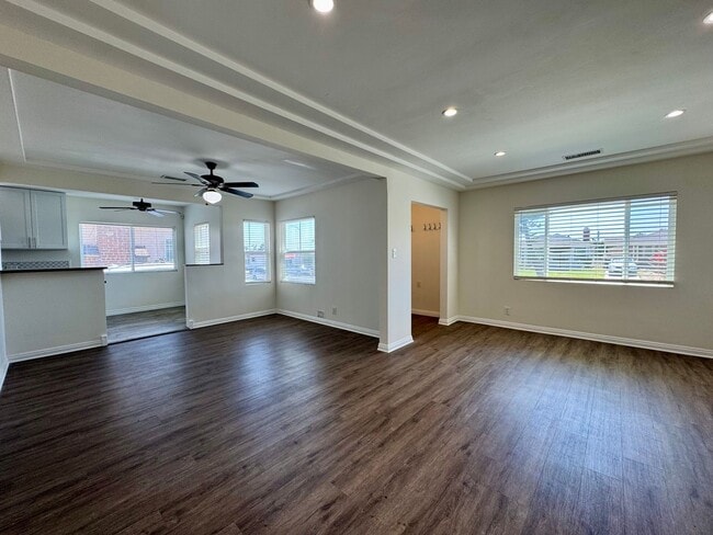 3117 W 82nd St in Inglewood, CA - Building Photo - Building Photo