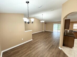 12 Robin Pl in Palm Coast, FL - Building Photo - Building Photo
