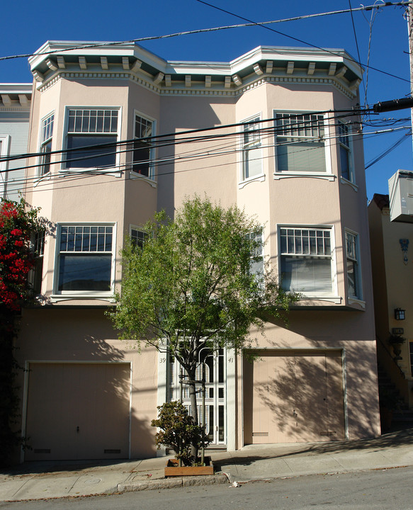 39-41 Divisadero St in San Francisco, CA - Foto de edificio