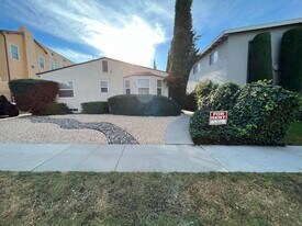 322 Cornell Dr, Unit FrontUnit in Burbank, CA - Building Photo