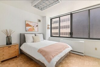 403 E 62nd St in New York, NY - Building Photo - Building Photo