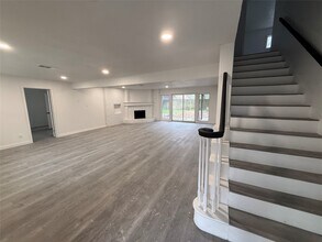 1111 Caspian Ln in Houston, TX - Building Photo - Building Photo