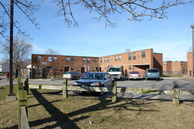 Martin Luther King Apartments in Hartford, CT - Building Photo - Building Photo