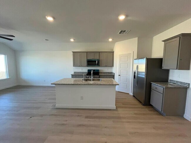 7452 8th St in Lubbock, TX - Building Photo - Building Photo