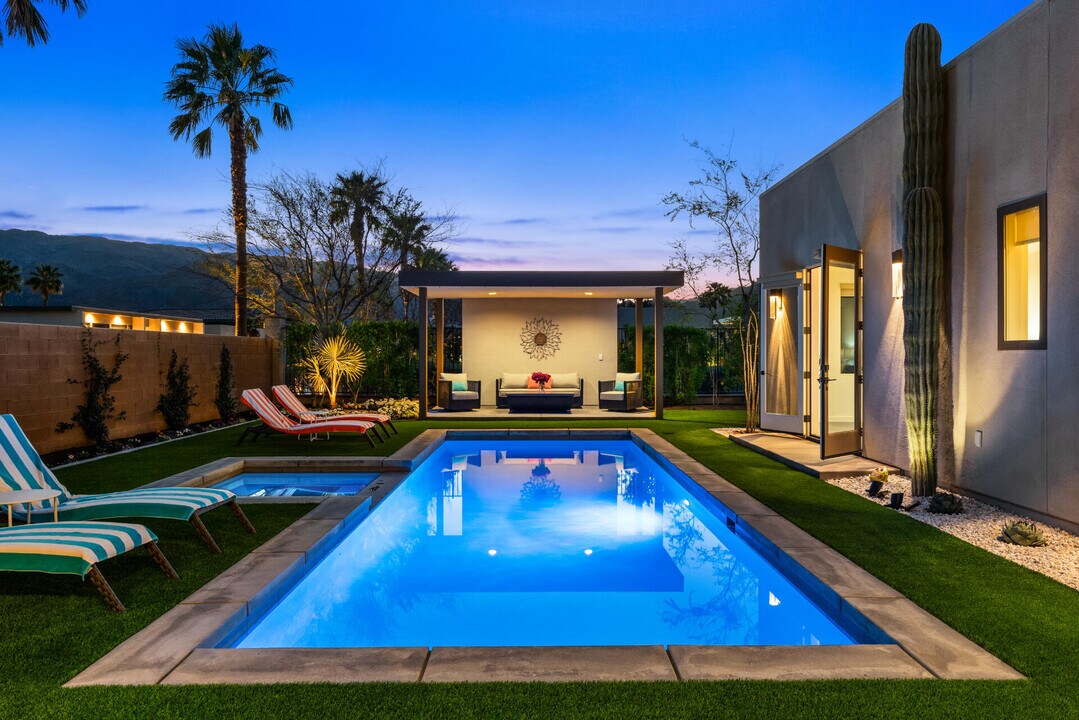 57887 Salida del Sol in La Quinta, CA - Building Photo