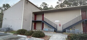 6400 Starbrook Dr in Fayetteville, NC - Building Photo