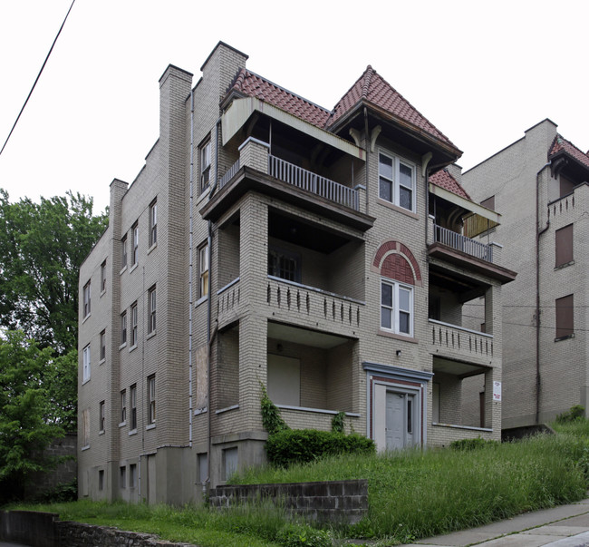 1222 Rutledge St in Cincinnati, OH - Foto de edificio - Building Photo