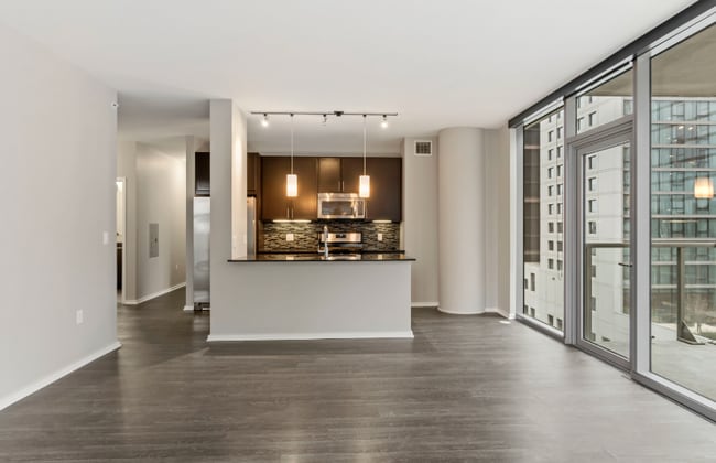 120 N Desplaines St in Chicago, IL - Foto de edificio - Building Photo