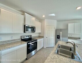 1853 Farmhouse Rd SE in Palm Bay, FL - Building Photo - Building Photo