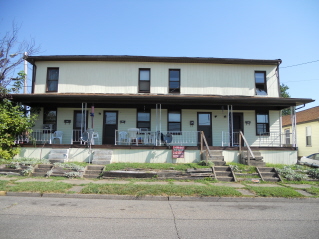 1806 7th St in Moundsville, WV - Building Photo