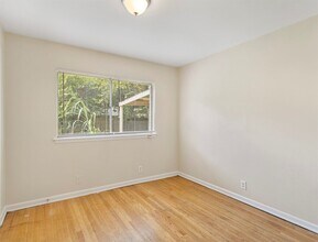 13306 Oak Leaf Ln in Houston, TX - Building Photo - Building Photo