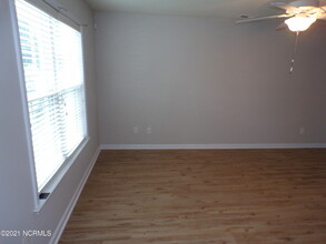 418 Caldwell Loop in Jacksonville, NC - Building Photo - Building Photo