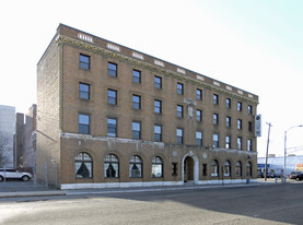 600 Main St Apartments