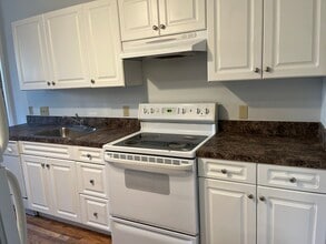 33 Halsey Street, Unit 3A third floor 2 bedroom in Newark, NJ - Building Photo - Building Photo