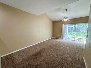 4700 SW Archer Rd in Gainesville, FL - Building Photo - Building Photo