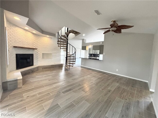 12743 Brewster Dr