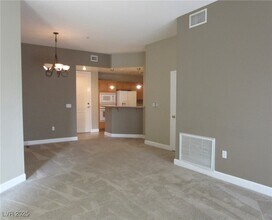71 E Agate Ave in Las Vegas, NV - Building Photo - Building Photo