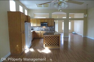 351 Seaton Dr in Folsom, CA - Building Photo - Building Photo