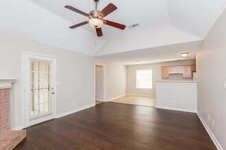 1106 Cross Wood Ln, Unit 4 in Cordova, TN - Building Photo - Building Photo