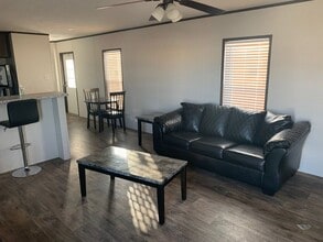 707 Ryan Ave in Odessa, TX - Building Photo - Building Photo