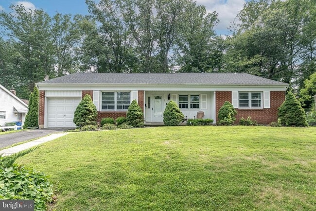property at 1744 Lark Ln