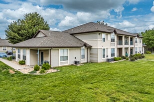 Chesterfield Village in Springfield, MO - Building Photo