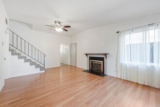 2577 Gonzaga St in East Palo Alto, CA - Building Photo - Building Photo