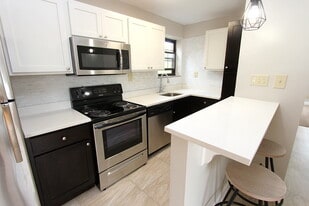 Shadyside Apartments