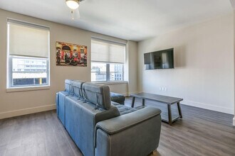 1111 Tulane Ave in New Orleans, LA - Building Photo - Building Photo