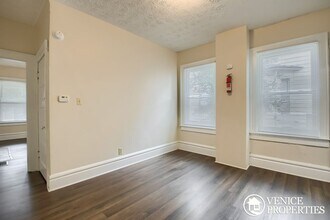 2094-2098 Indiana Ave in Columbus, OH - Building Photo - Building Photo