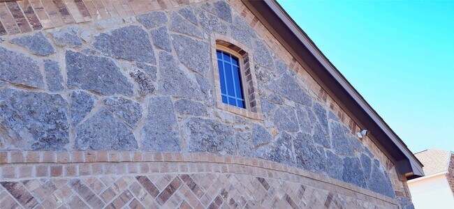 11263 White Rock Rd in Conroe, TX - Building Photo - Building Photo